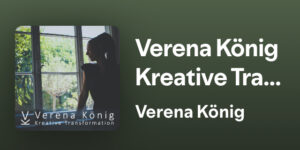 Verena König am Fenster Kreative Tra...